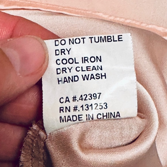 Tiered Peach Tunic Sz L - Picture 12 of 12